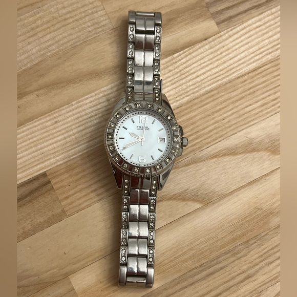 Fossil Ladies Watch Crystal Embellishments Stainless Bracelet Quartz Date Window - Picture 5 of 12